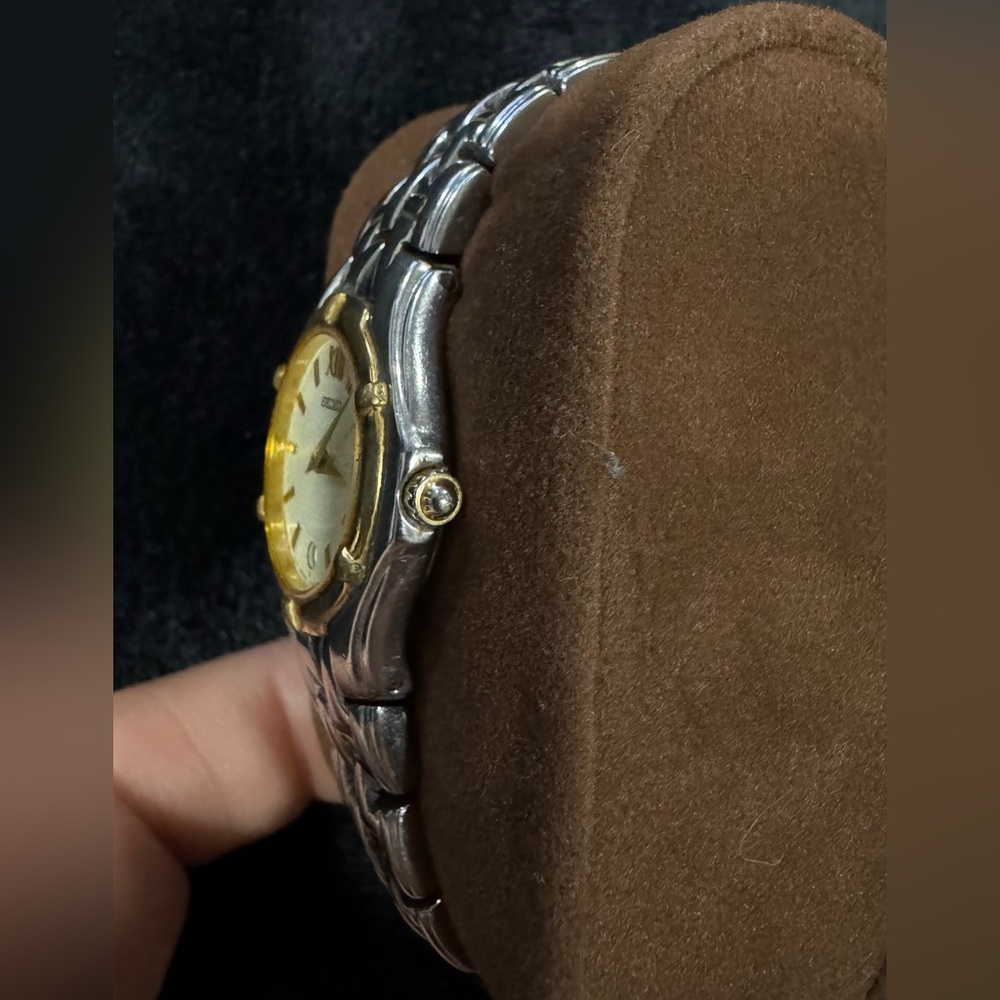 Vintage Seiko Two-Tone Watch - Picture 3 of 7